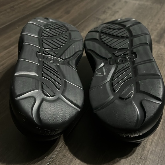 UGG Women K Sport Yeah Clog size 6 - Picture 8 of 10